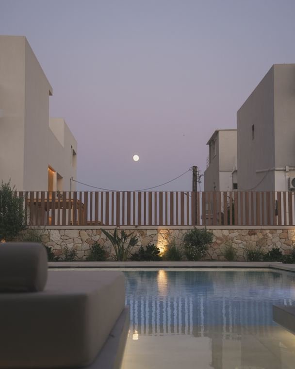 Moonrise over the pool
